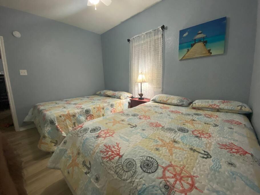 Beach House With Ocean View 서프사이드 비치 외부 사진