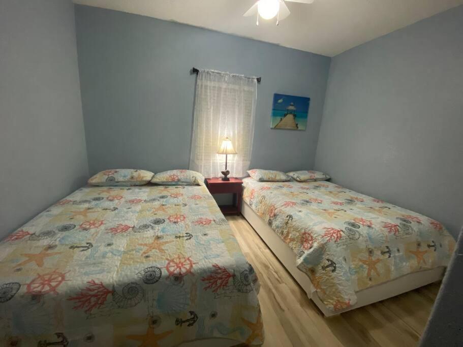 Beach House With Ocean View 서프사이드 비치 외부 사진