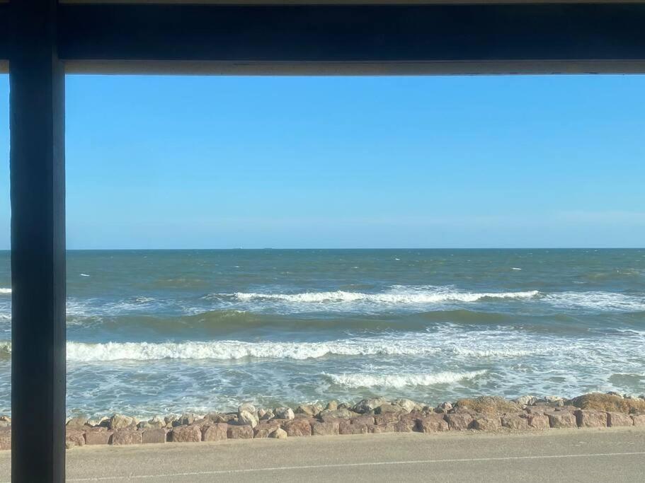 Beach House With Ocean View 서프사이드 비치 외부 사진